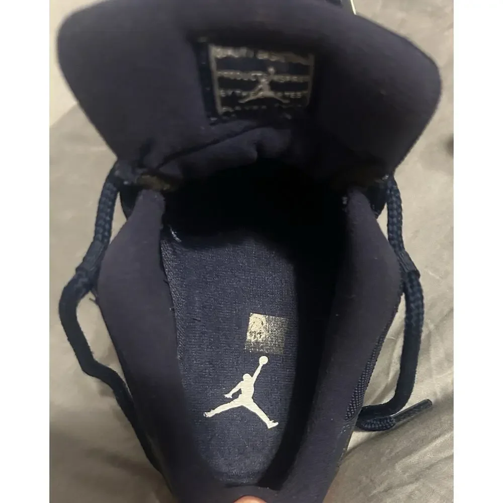 Nike Air Jordan 11 Retro Low Men's Size 10.5 Midnight Navy Gum 528895-405